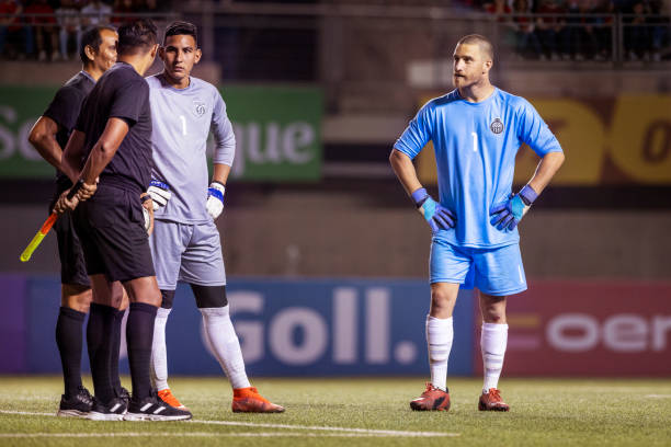 托纳利出镜 托纳利出镜