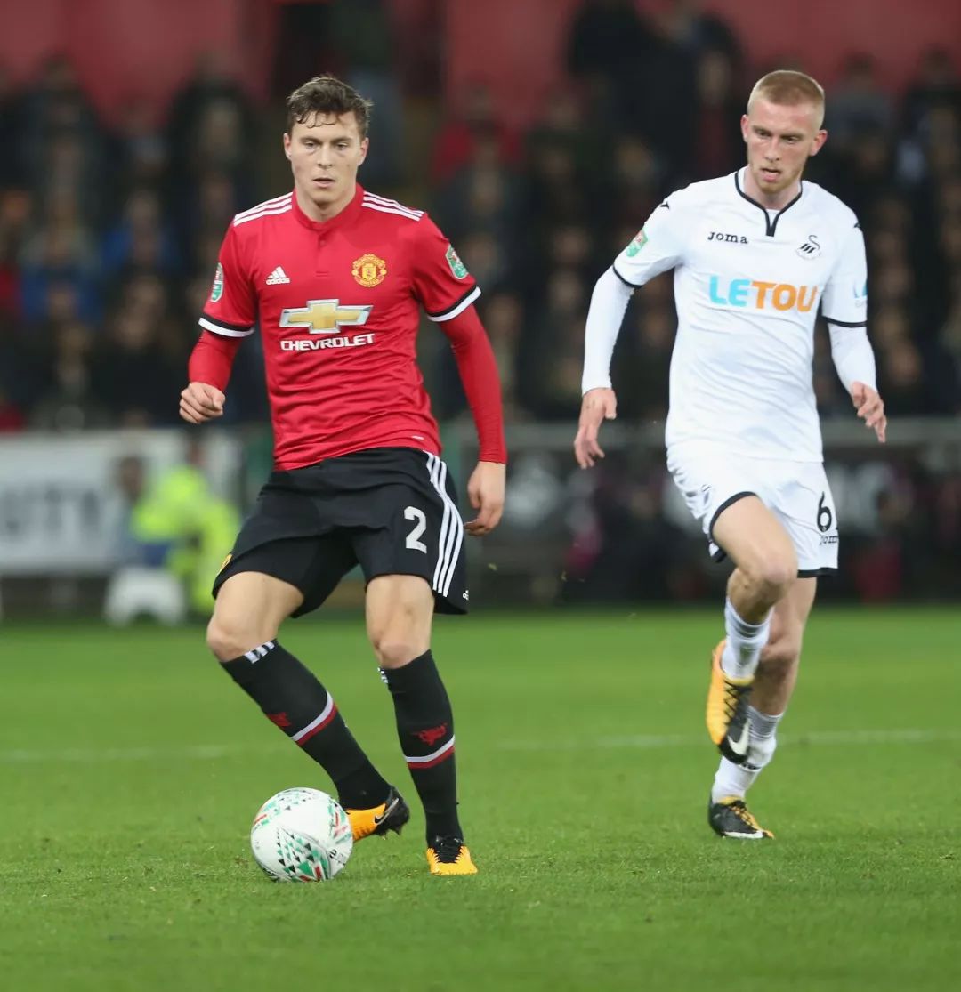 他毫不犹豫 他毫不犹豫