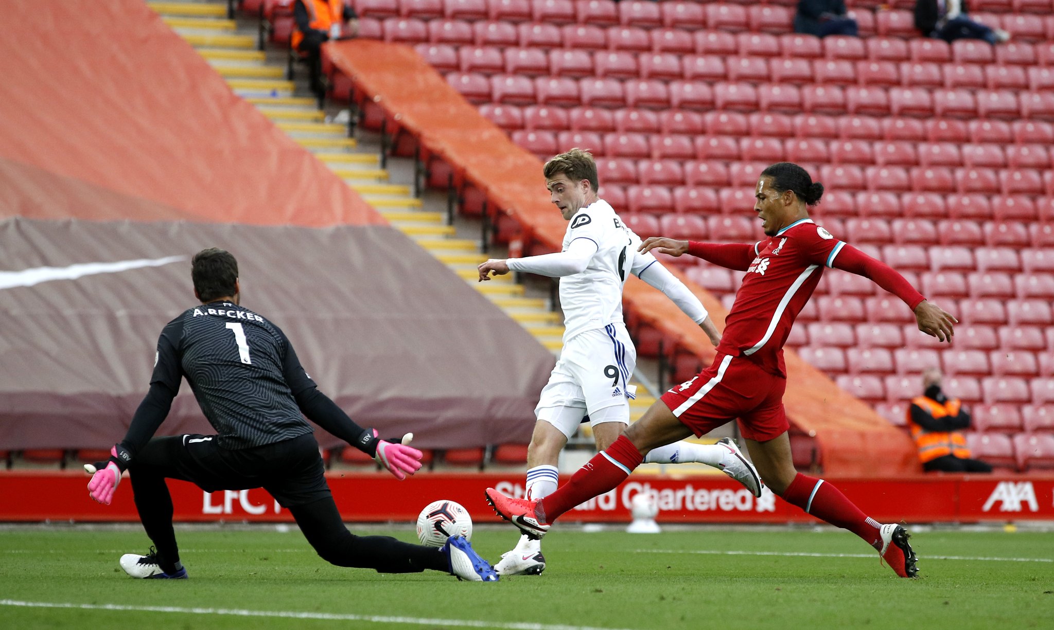 许并不容易 许并不容易